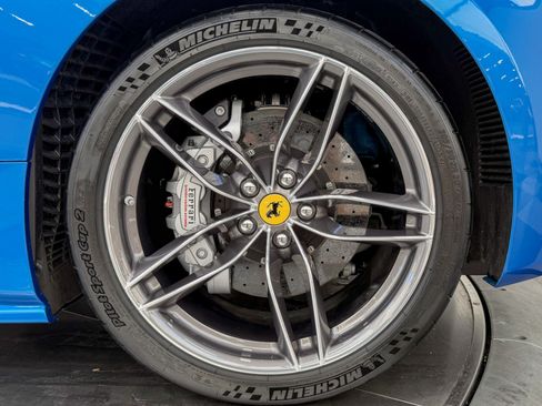 Used 2018 Ferrari 488 Spider RWD image 12