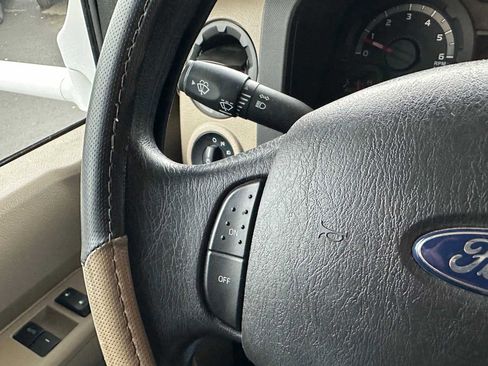 Used 2011 Ford E-450 and Econoline 450 Super Duty w/ Motorhome Prep Pkg image 45