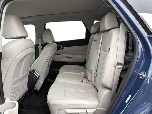 New 2025 Kia Sorento S w/ Panoramic Sunroof Package image 14