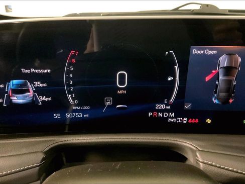 Used 2024 Cadillac XT4 Premium Luxury image 20