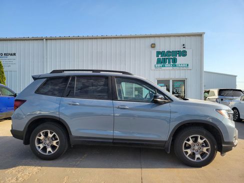 Used 2022 Honda Passport TrailSport image 12