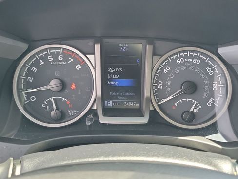 Used 2021 Toyota Tacoma SR5 image 12