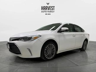 Used 2017 Toyota Avalon XLE image 1