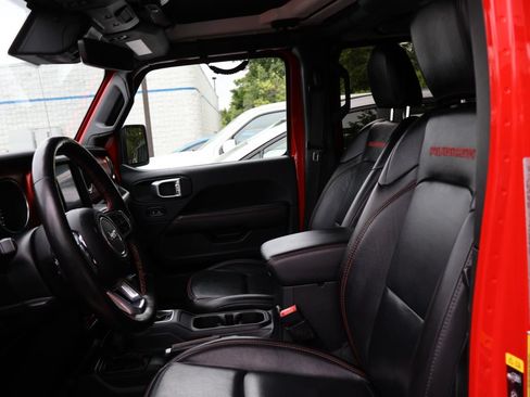 Used 2021 Jeep Gladiator Rubicon AWD/4WD image 9
