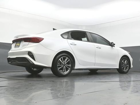 Used 2022 Kia Forte LXS FWD image 44
