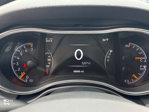 Used 2020 Jeep Grand Cherokee Limited w/ Luxury Group II image 15