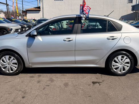 Used 2019 Kia Rio S image 10