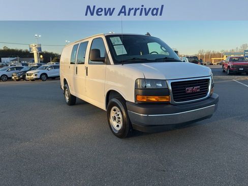 Certified 2024 GMC Savana 2500 Work Van w/ Driver Convenience Package image 2