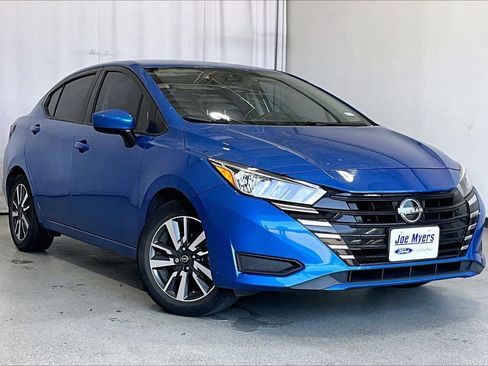 Used 2023 Nissan Versa SV FWD image 1