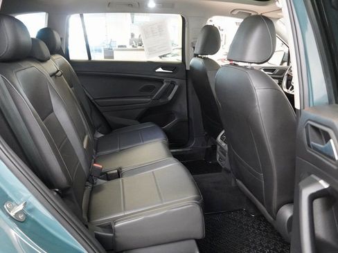 Used 2019 Volkswagen Tiguan S image 29