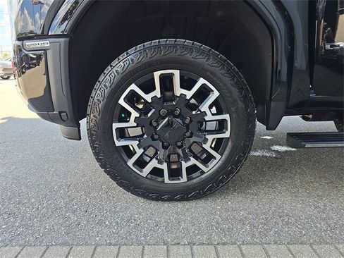 New 2025 GMC Sierra 2500 Denali w/ Denali Reserve Package image 31