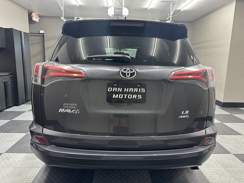 Used 2016 Toyota RAV4 LE AWD/4WD image 10