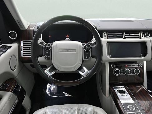 Used 2017 Land Rover Range Rover HSE AWD/4WD image 12