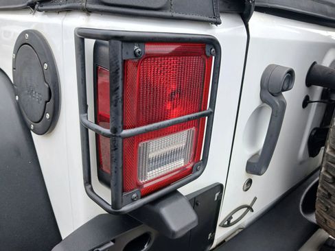 Used 2013 Jeep Wrangler Sport image 12