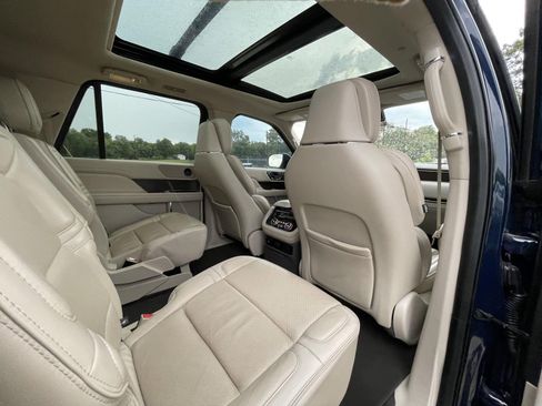 Used 2019 Lincoln Navigator Reserve AWD/4WD image 54