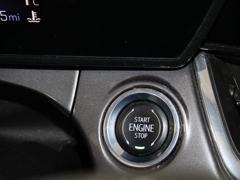 Used 2024 Chevrolet Trax ACTIV w/ Driver Confidence Package image 39