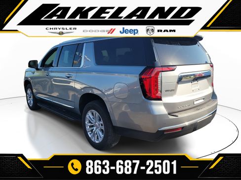 Used 2024 GMC Yukon XL SLT w/ SLT Premium Package AWD/4WD image 6