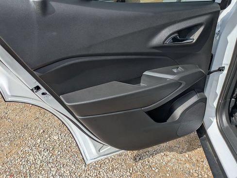 New 2026 Chevrolet Trax RS w/ Sunroof Package FWD image 22