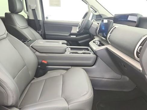 New 2026 Ford Expedition Active AWD/4WD image 25