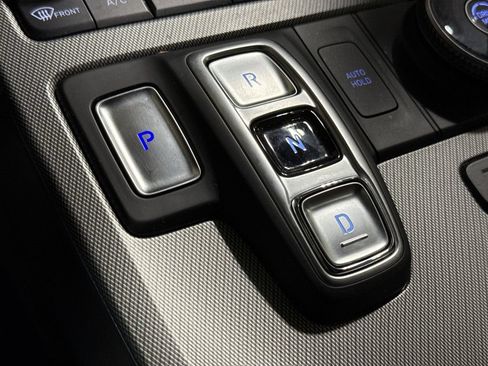 Used 2024 Hyundai Palisade SEL FWD image 18
