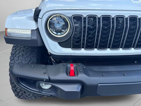 Used 2024 Jeep Wrangler Unlimited Rubicon AWD/4WD image 41