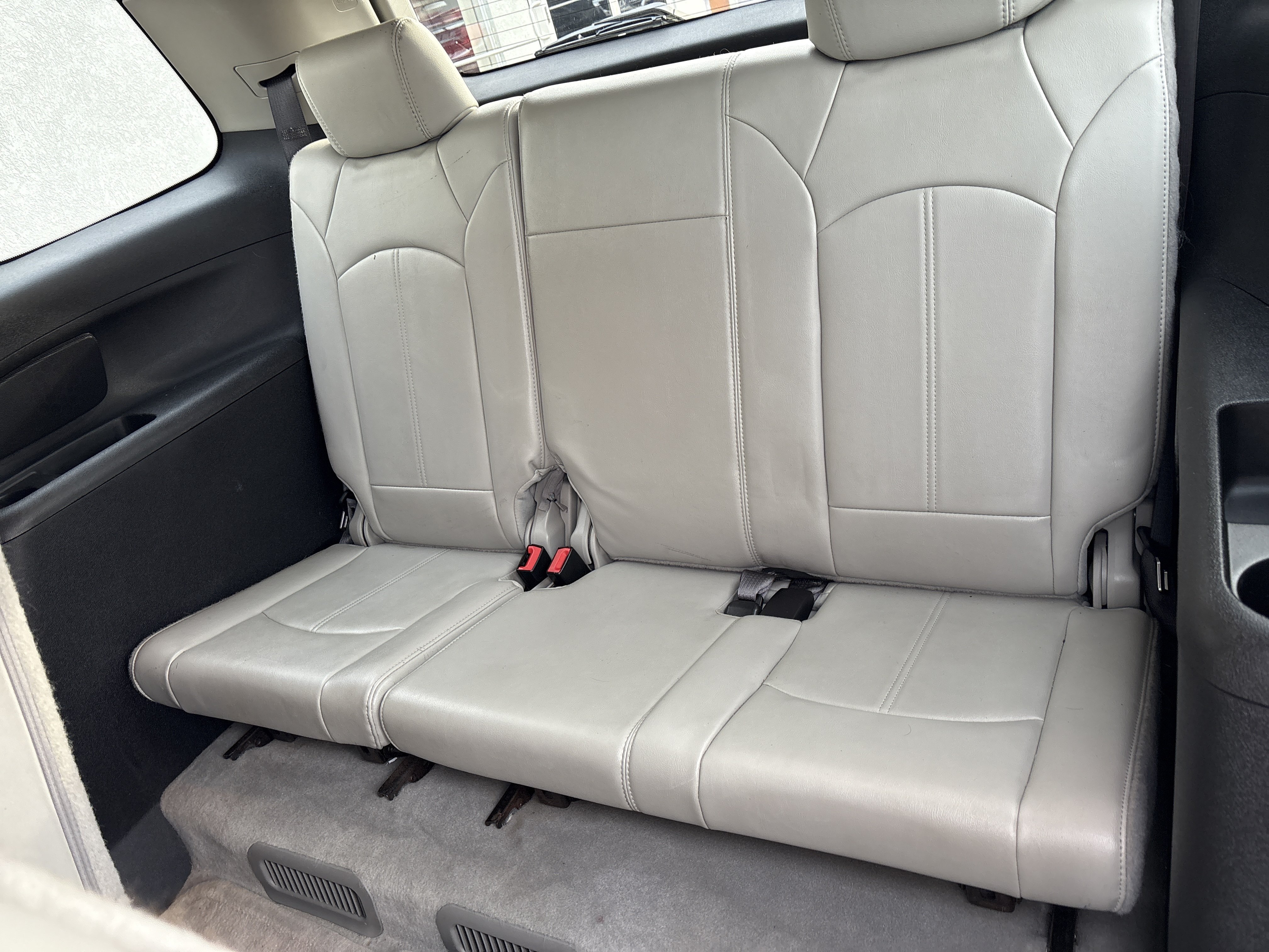 Used 2010 GMC Acadia SLT AWD/4WD image 9