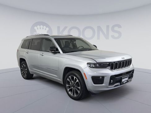 Used 2021 Jeep Grand Cherokee L Overland w/ Luxury Tech Group IV AWD/4WD image 10