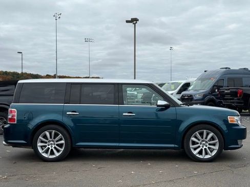 Used 2011 Ford Flex Limited w/ Rapid Spec Order Code image 40