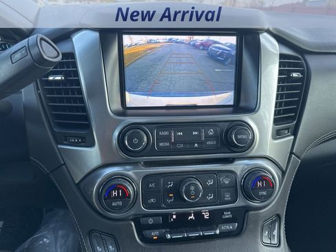 Used 2020 Chevrolet Suburban LT image 12