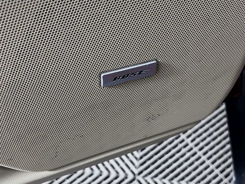 Used 2018 Cadillac XT5 Luxury w/ Driver Awareness Package image 18