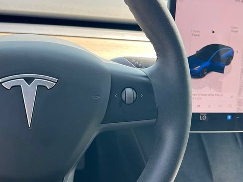 Used 2023 Tesla Model 3 Standard Range RWD image 17