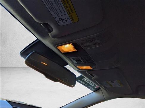 Used 2024 Mitsubishi Eclipse Cross SE image 19