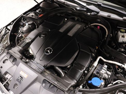 Used 2017 Mercedes-Benz E 400 4MATIC Coupe image 16