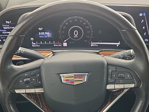 Used 2023 Cadillac Escalade Premium Luxury RWD image 17