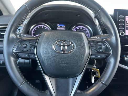 Used 2022 Toyota Camry SE image 20