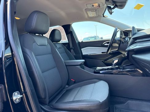 Certified 2024 Chevrolet Trax LT w/ Driver Confidence Package FWD image 23
