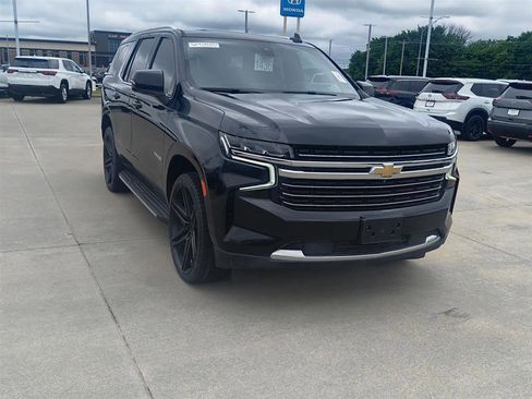 Used 2021 Chevrolet Tahoe LT w/ LT Signature Plus Package AWD/4WD image 5
