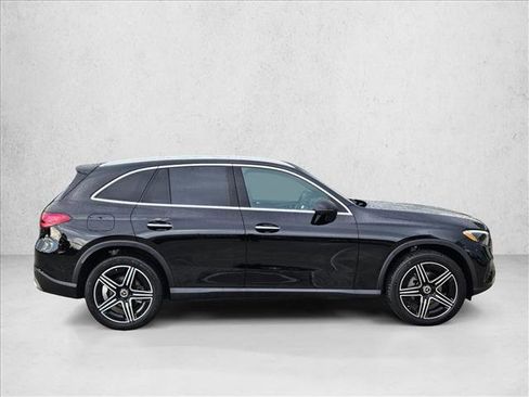 Certified 2026 Mercedes-Benz GLC 300 image 4