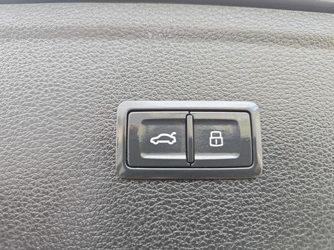 Used 2018 Audi Q5 2.0T Premium Plus w/ Premium Plus Package image 35