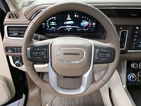 Used 2023 GMC Yukon XL Denali image 29
