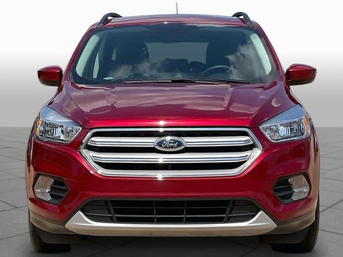 Used 2018 Ford Escape SE w/ SE Sync 3 Package FWD image 3