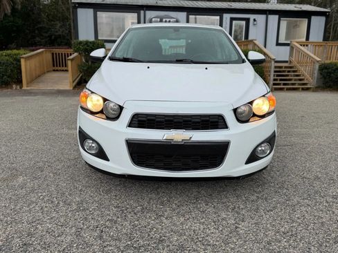 Used 2016 Chevrolet Sonic LTZ FWD image 4