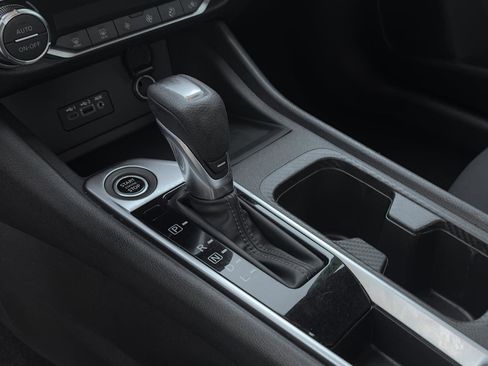 Used 2021 Nissan Sentra SV image 13