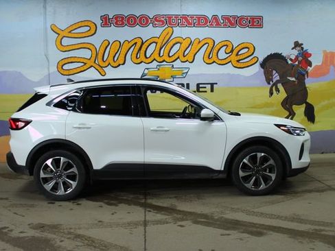 Used 2024 Ford Escape Platinum AWD/4WD image 1