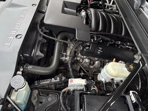 Used 2018 Chevrolet Tahoe LT RWD image 41