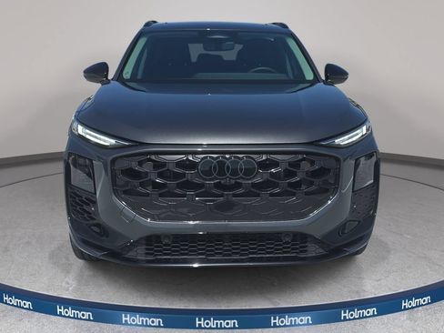 Certified 2026 Audi Q3 quattro 2.0T AWD/4WD image 3