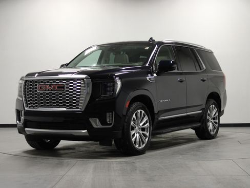 Used 2023 GMC Yukon Denali w/ Advanced Technology Package image 8