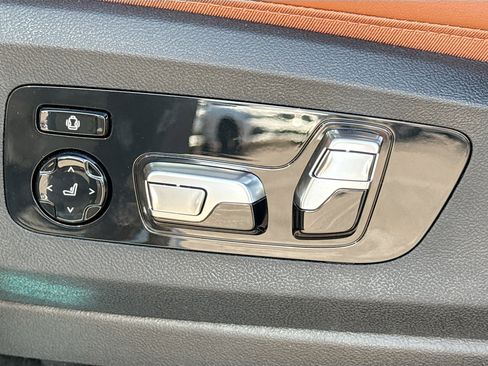 New 2026 BMW X7 M60i image 26