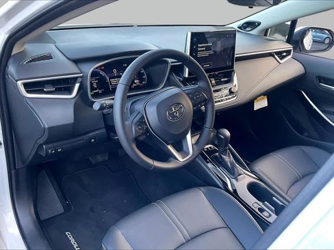 Used 2026 Toyota Corolla XLE FWD image 18