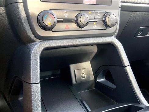 Used 2025 Ford Ranger XL RWD image 34